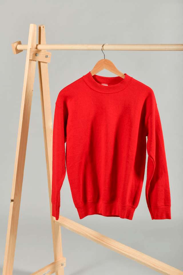 Sweat rouge seconde main sérigraphié – Œuvre montagne pantin