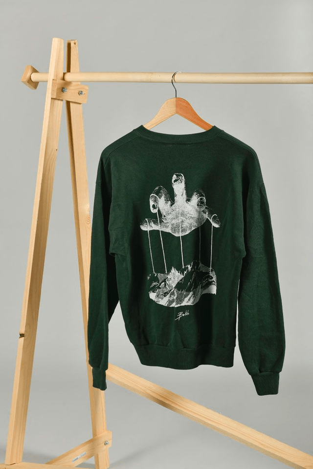 Sweat vert Jerzees seconde main sérigraphié – Œuvre montagne pantin