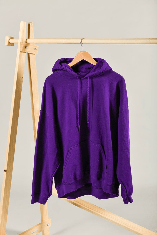 Sweat violet à capuche Guildan seconde main sérigraphié – Œuvre montagne pantin