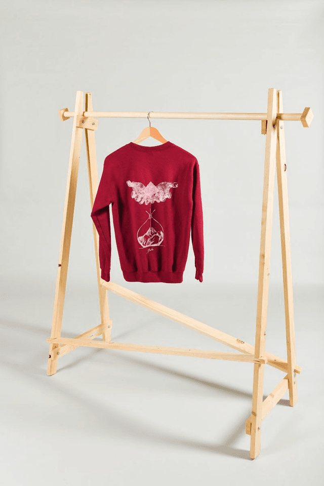 Sweat rouge Gildan seconde main sérigraphié – Œuvre main en sablier
